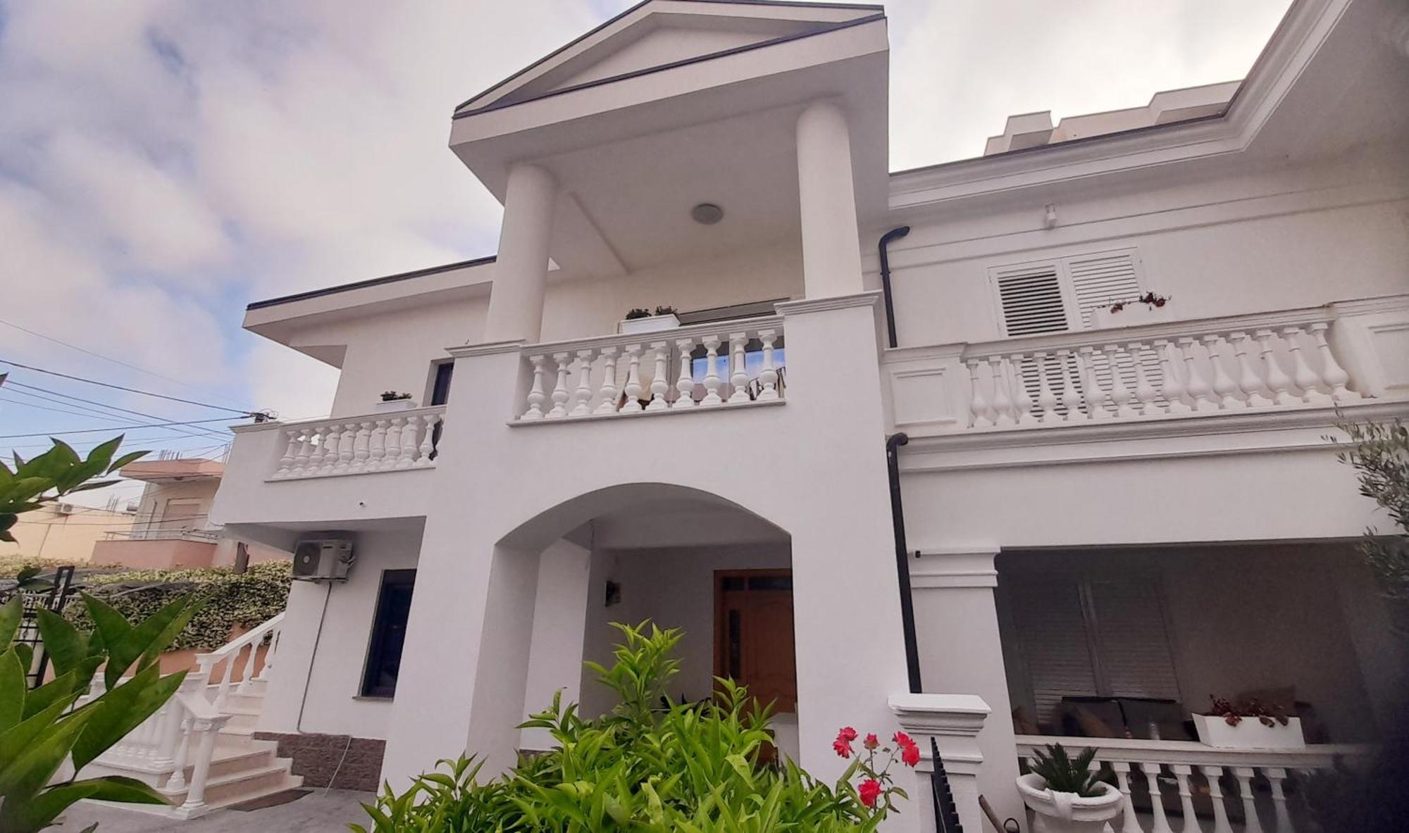 Guest house Kurti *